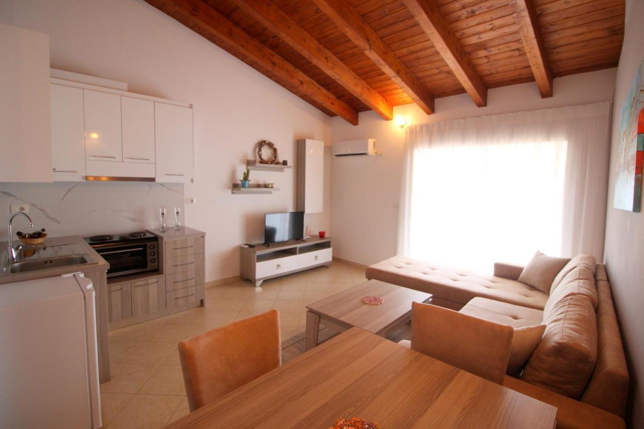 Atlantis Apartments Sarandë Eksteriør billede