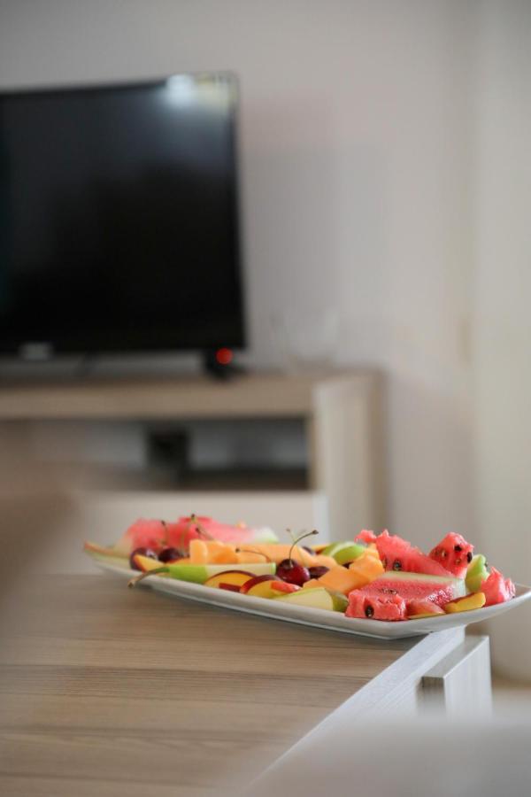 Atlantis Apartments Sarandë Eksteriør billede