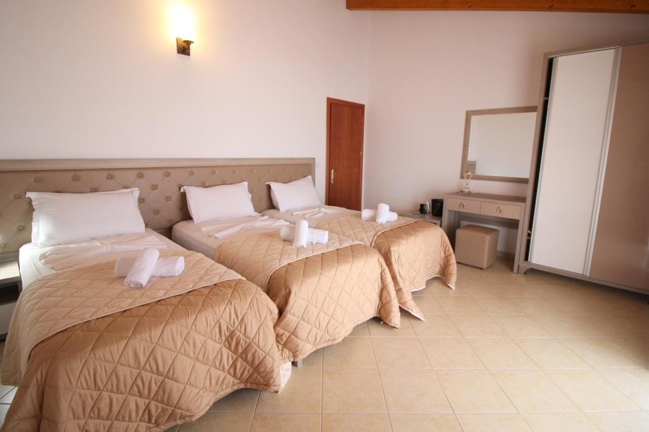 Atlantis Apartments Sarandë Eksteriør billede
