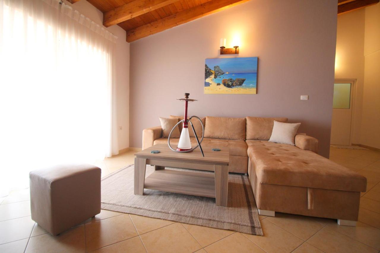 Atlantis Apartments Sarandë Eksteriør billede