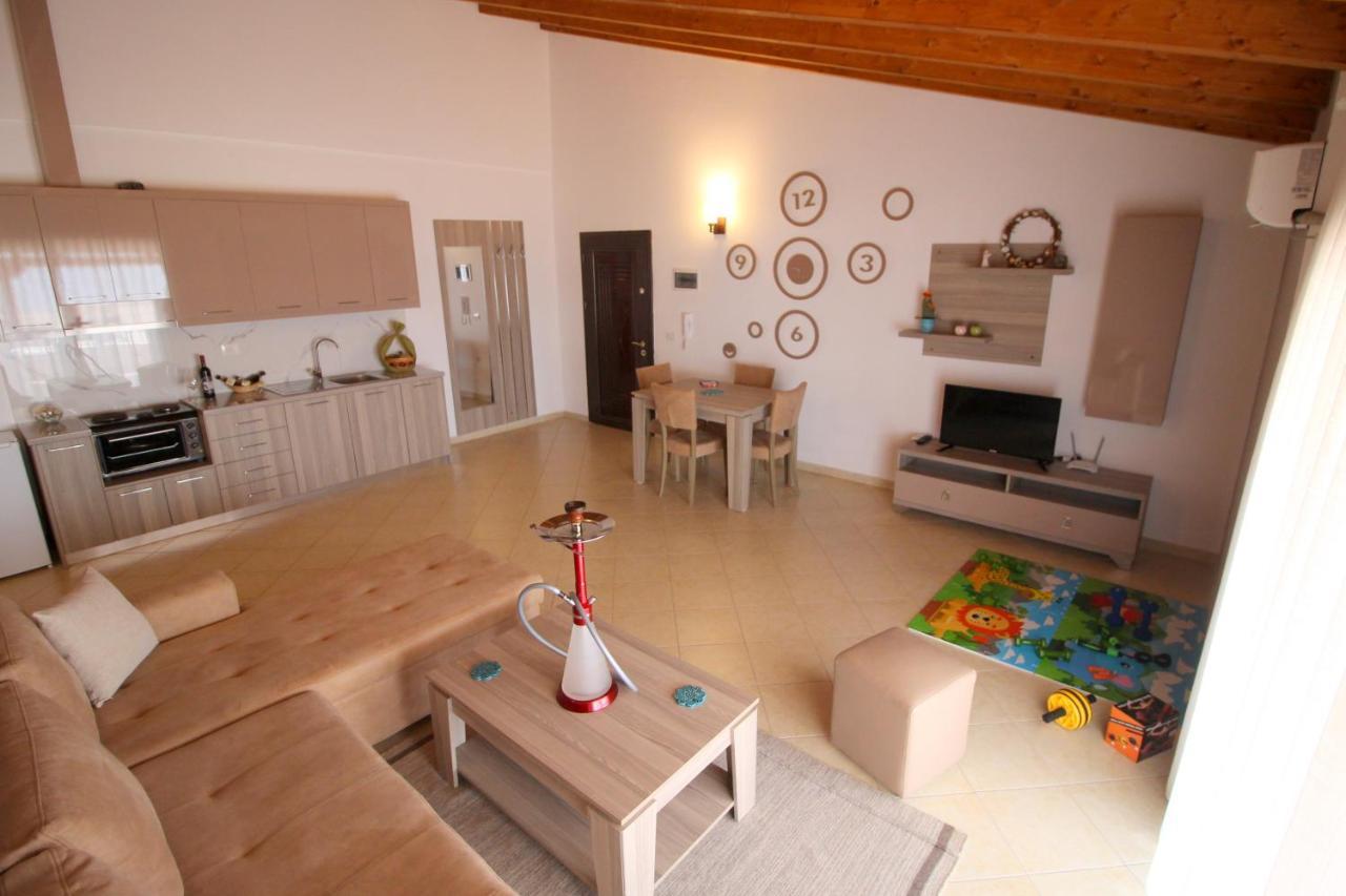 Atlantis Apartments Sarandë Eksteriør billede