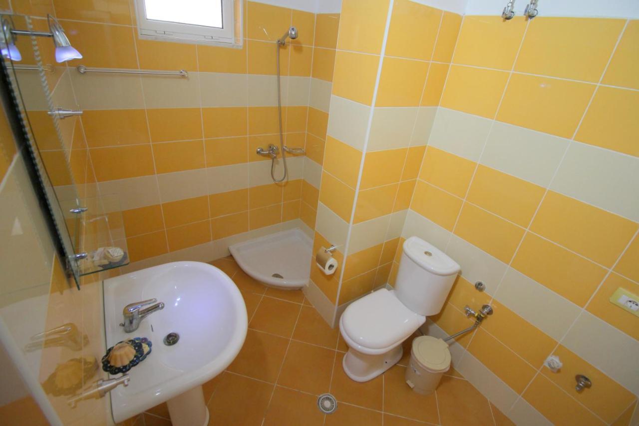 Atlantis Apartments Sarandë Eksteriør billede