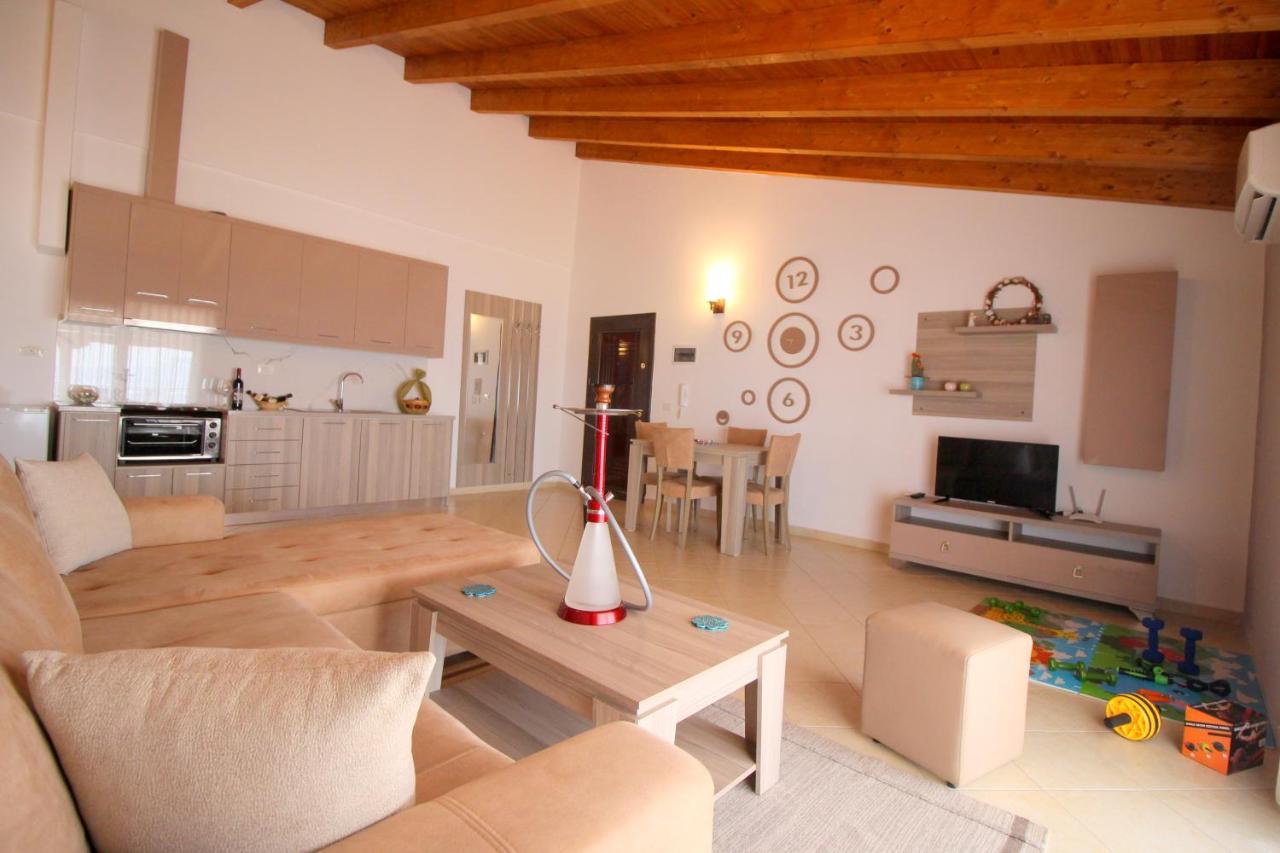 Atlantis Apartments Sarandë Eksteriør billede