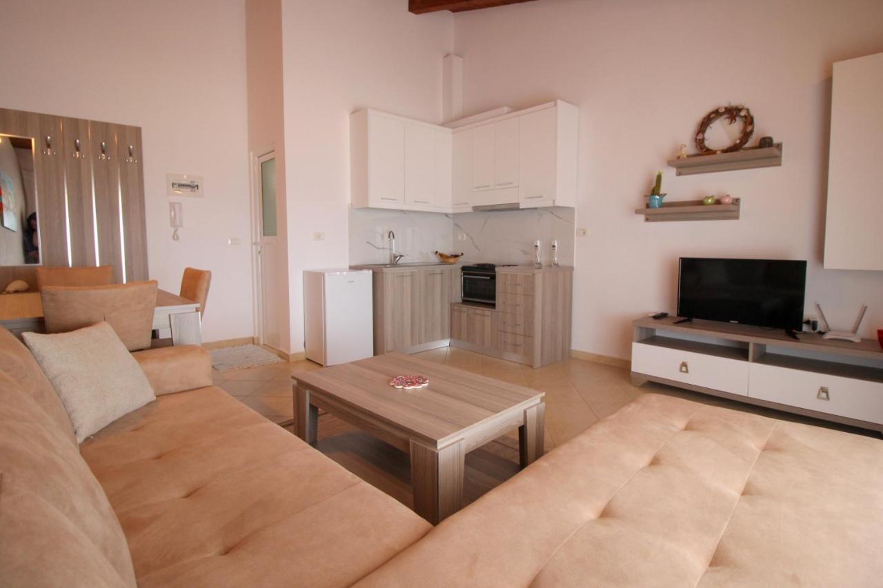 Atlantis Apartments Sarandë Eksteriør billede