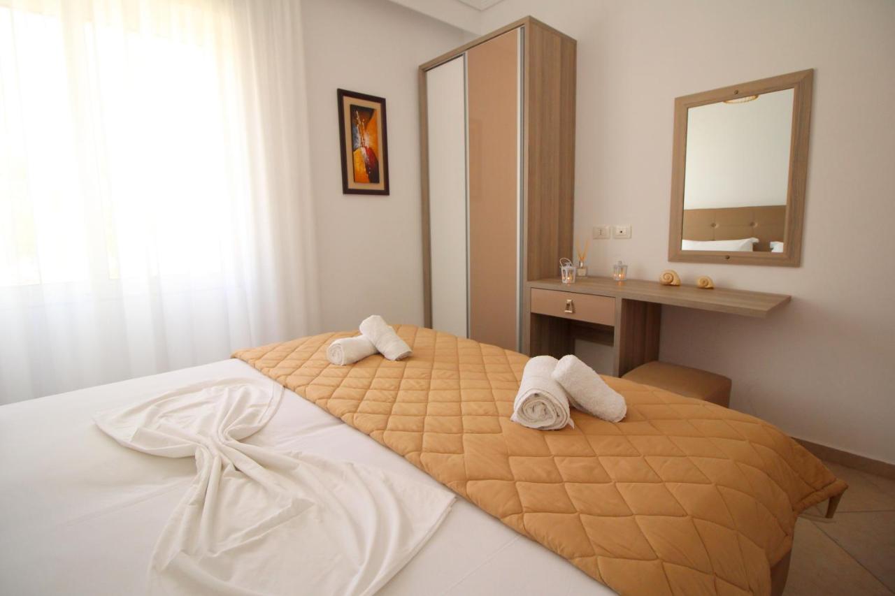 Atlantis Apartments Sarandë Eksteriør billede