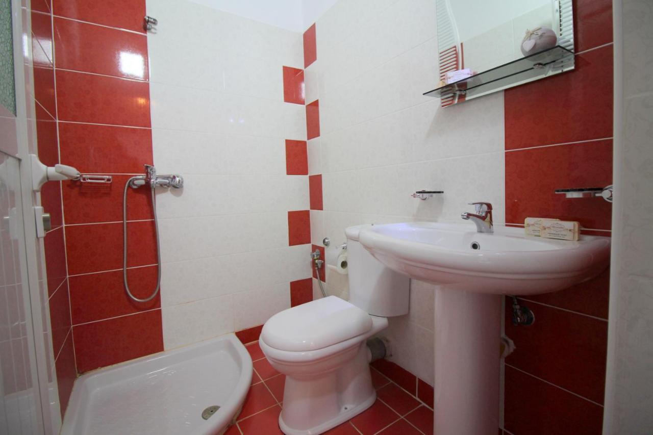 Atlantis Apartments Sarandë Eksteriør billede