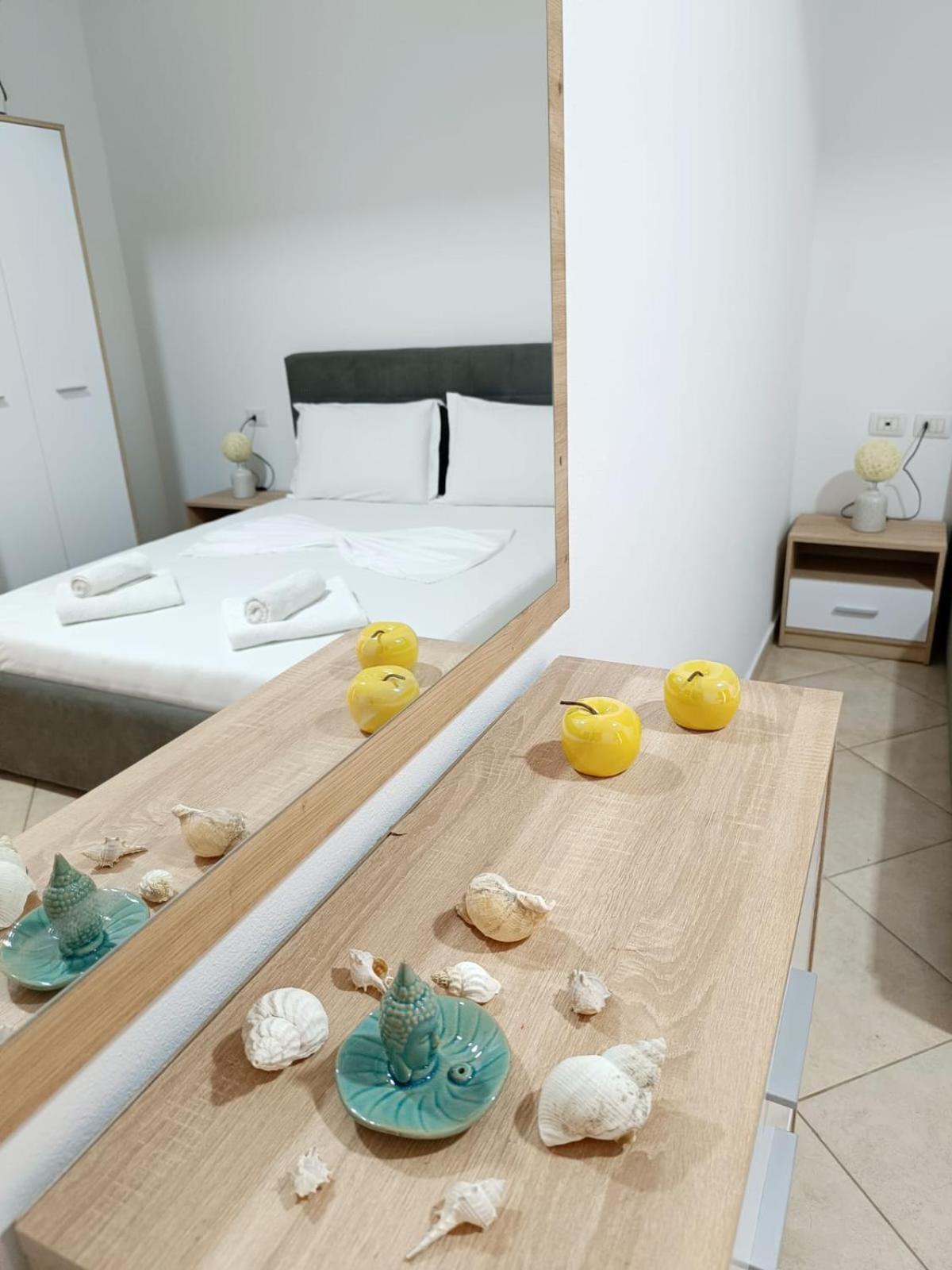 Atlantis Apartments Sarandë Eksteriør billede