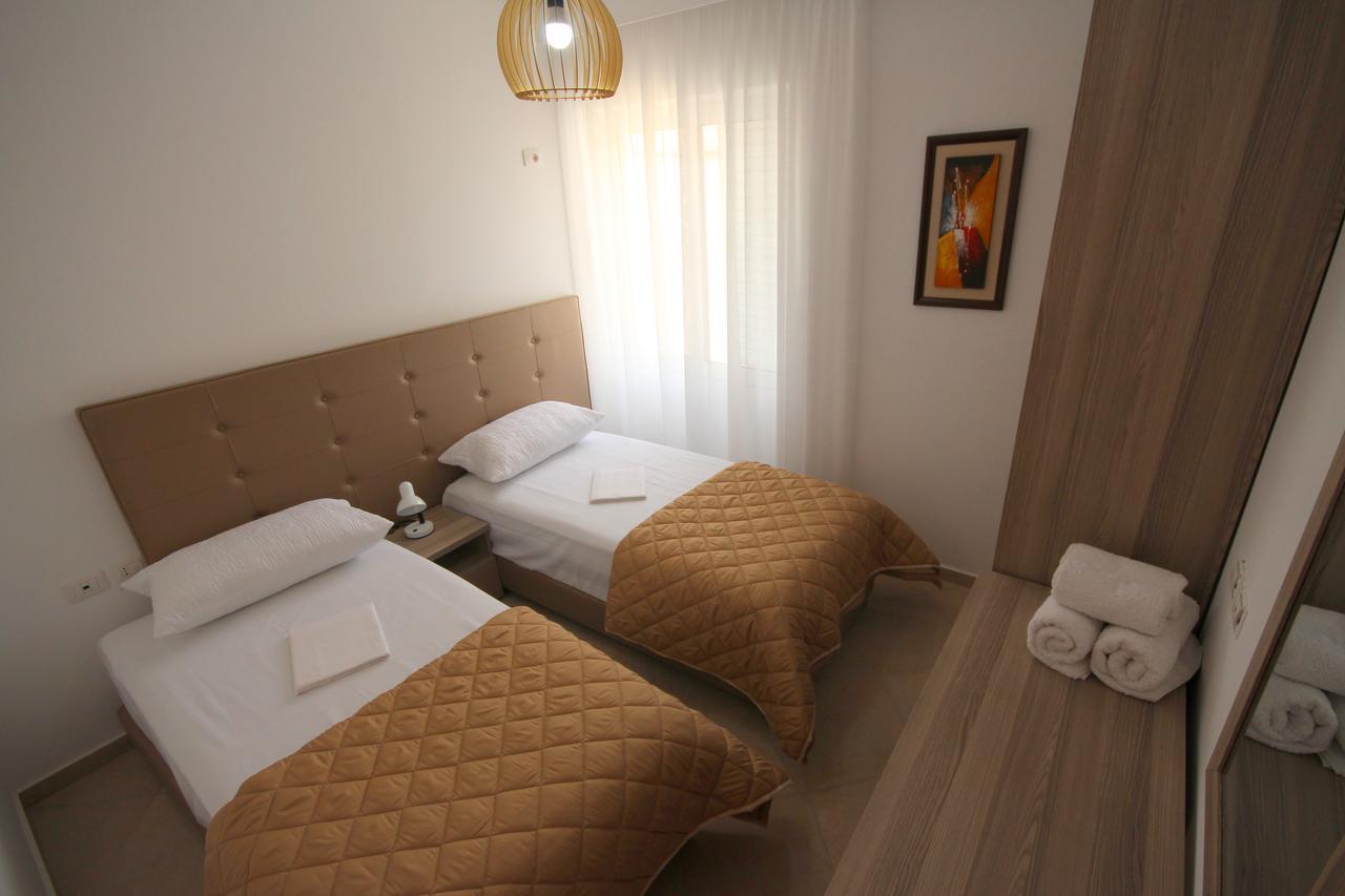 Atlantis Apartments Sarandë Eksteriør billede